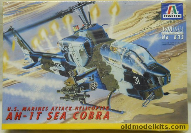 Italeri 1/48 AH-1T Sea Cobra US Marines, 835 plastic model kit